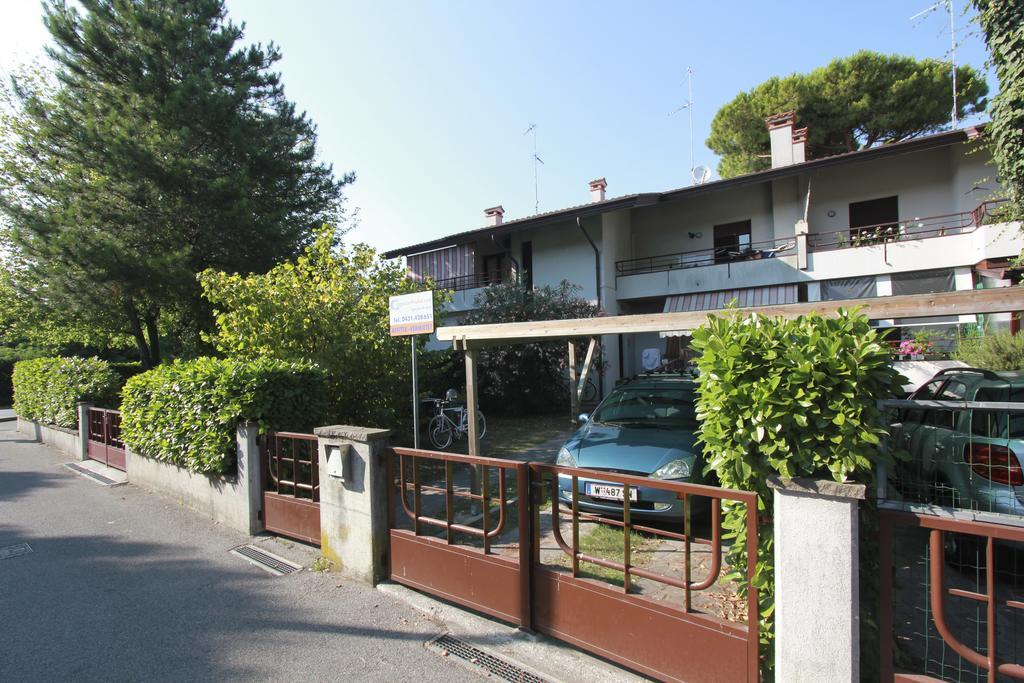 Villa Renata Lignano Sabbiadoro Room photo
