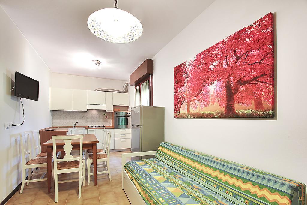 Villa Renata Lignano Sabbiadoro Room photo
